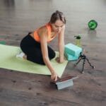 SSUCv3H4sIAAAAAAAACnRUyW7bMBC9F+g/GDyXKHeK+YcCRXvooeiBy8gmLIuGRKUtgvx7KclU5DS5ie/NzJtVTx8/HA7I2TF69HB4ml/lHbtuGvNgc0x9gcmnGz5AH2DYI48DV2QPQIg5DdF2e9DZ7E+9vUAB+6nrZvh5IdGYbZ5GGHfq42nKGYYxJ38uMN+ixOOCXU8pp0LQSlzjn2z3lpTxoZ2BnZC3GY4lszupWvjP9X2oxEIWj0Kh79c05PHzN/ADrB25yazJTm42+hJHD11ne0jTiCq/Sr8T9yukawdvBfuRLtC/BFk/ftXi7BF6/3cu4nlX3gAd2LWPt2JQKxhnUiisbBOwcOCx87zFSjLHvW6Zt67KI03AgCMGBy0ZFtq2uFFOYeGZ5Ca4tuXNZux1gJY4iQlQi4XhDhsCArMAyhFlDQ9qMw4OmAZrMZGmGFsD2GgVcOCSg+OON7RZil0rROffZfiXZUq32uwUYtpN7TF5242v5nsdoo/9ceeW8mlZ1urm09TnYe4cYtRs+XUpXa0rk3g4tCUsVPxkx7F4hIrvd6lcR7rspPqUl9ajNSoKZdnmJy0DkEYZprUkssxCo/3an2KJs2RUc5yuXbIBZtFtZV4fBFWUCkO5Ftvu/H8biw0Tqt7E7kxunOTyhasXs3JcMrJSdYPn1bzEksV9ZvchuTDqJeSbWQst9XuqUjRV9e4HUfxj2F9tVUWaNkoSxbZZvtJE1BBKtdCabCZVE2U4j+mSuni2jBJKCL/t4U04zqUi2Za7sIFiZ5tyDdaXVVcEMHVBSEtJCD4Ur+d/AAAA//8DAEkh9D1JBQAA